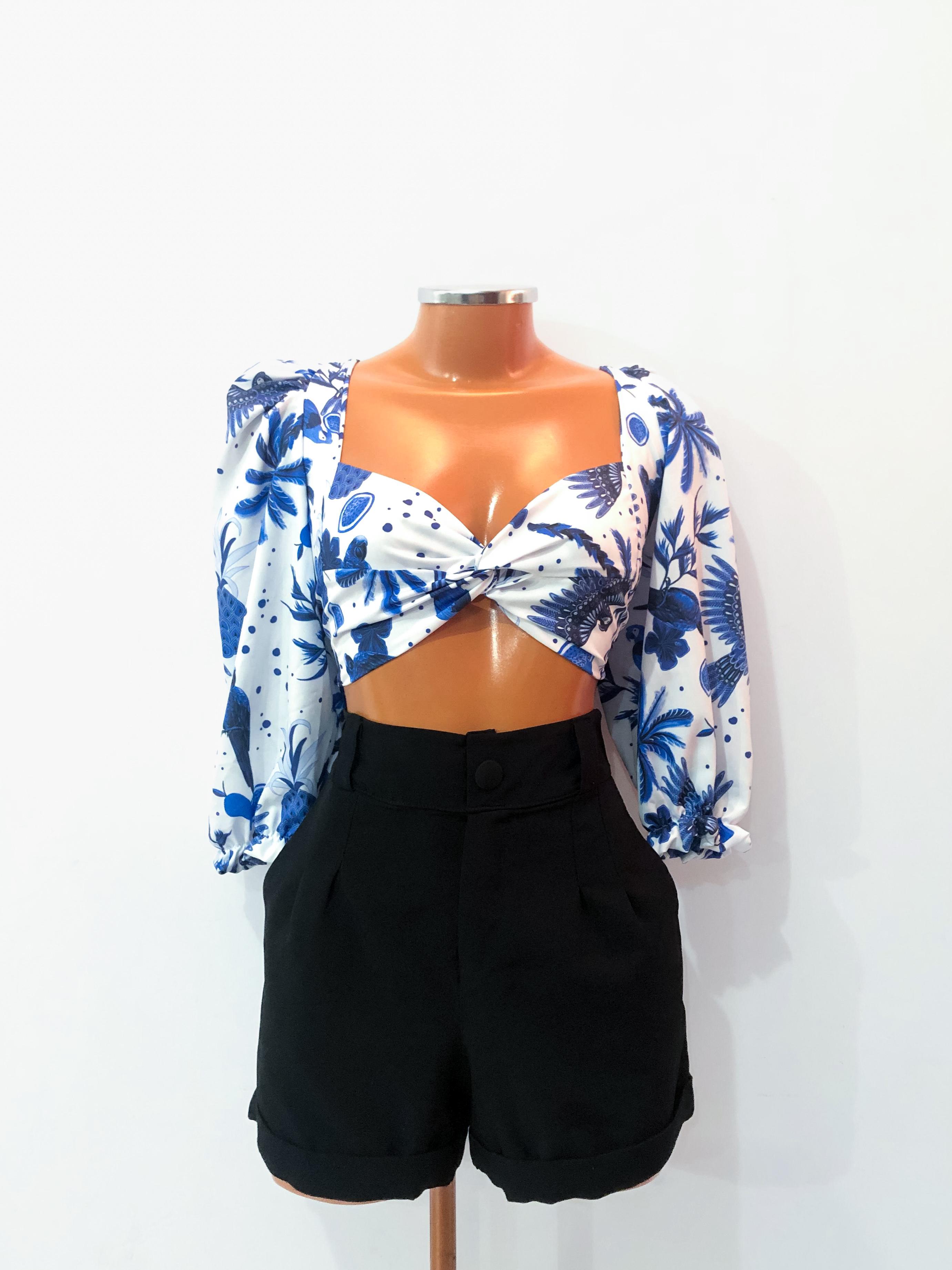 Cropped Feminino Lara com Manga Longa e Amarração nas Costas