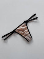Calcinha Ary / Calcinha fio em Tule