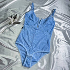 Body Jade em Renda com Decote em V e Abertura Inferior