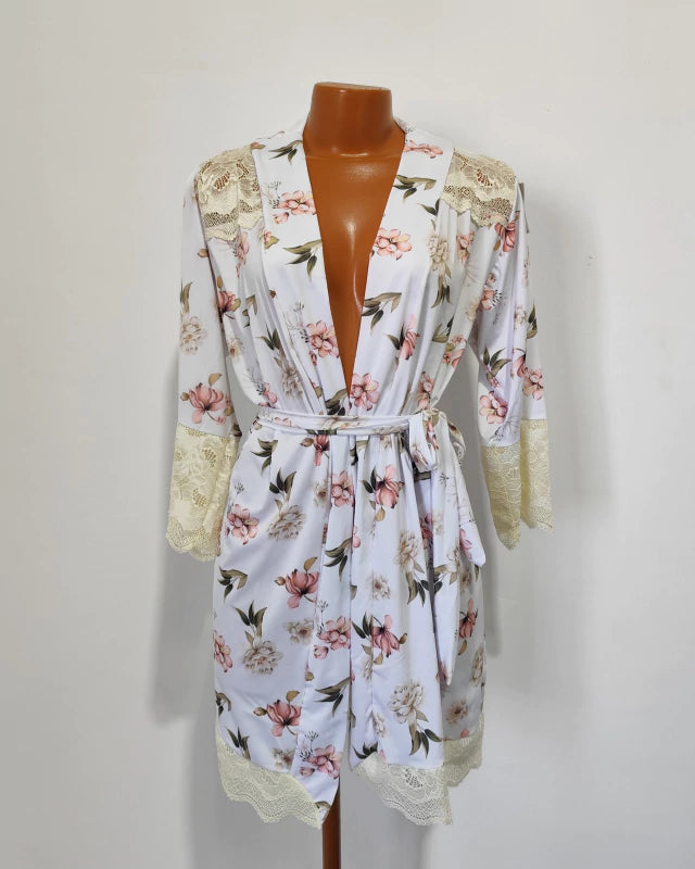 Robe Isis