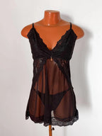 Camisola Luna : Busto forrado, tule e renda